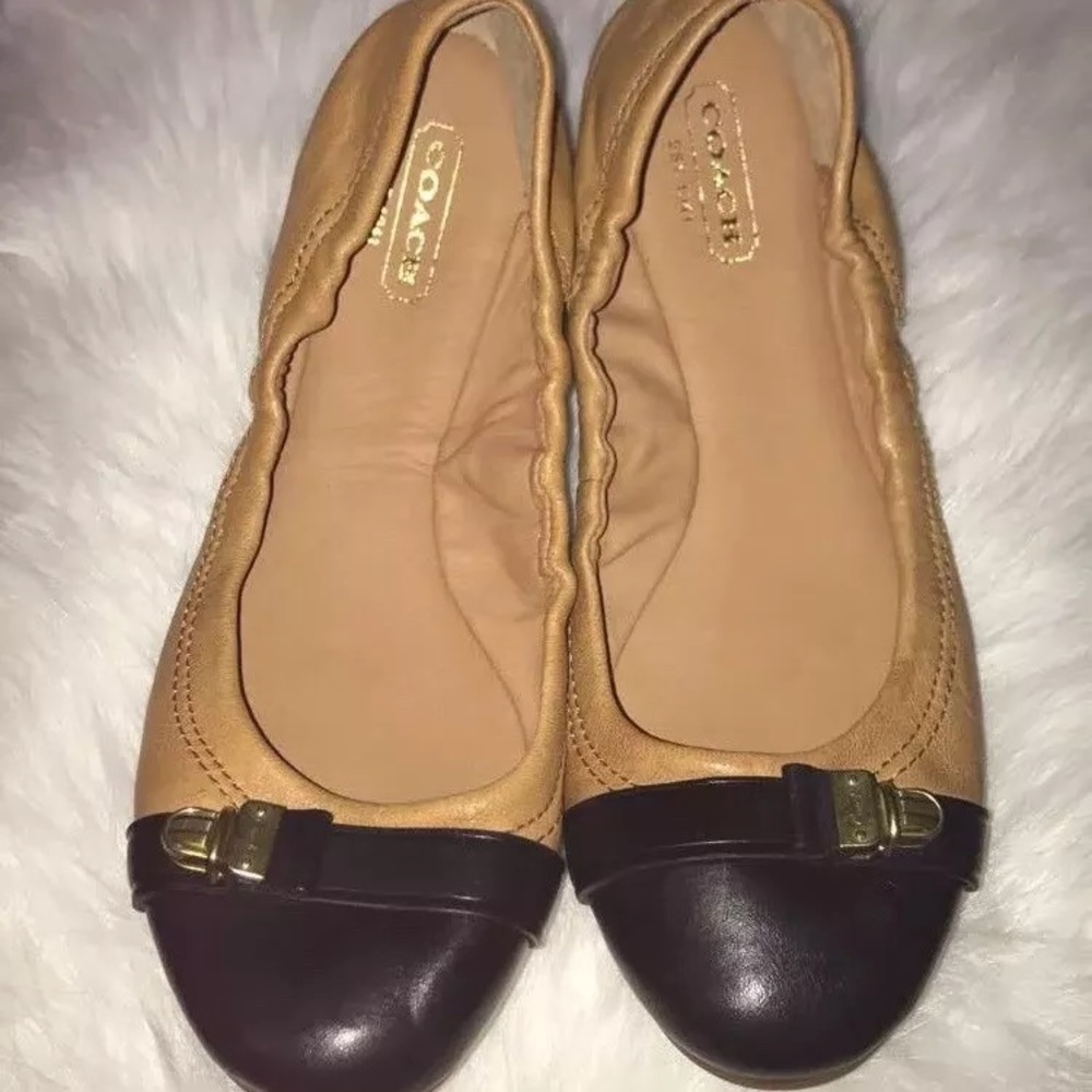 SOLD Authentic New Coach Delphine Flats Size 6.5